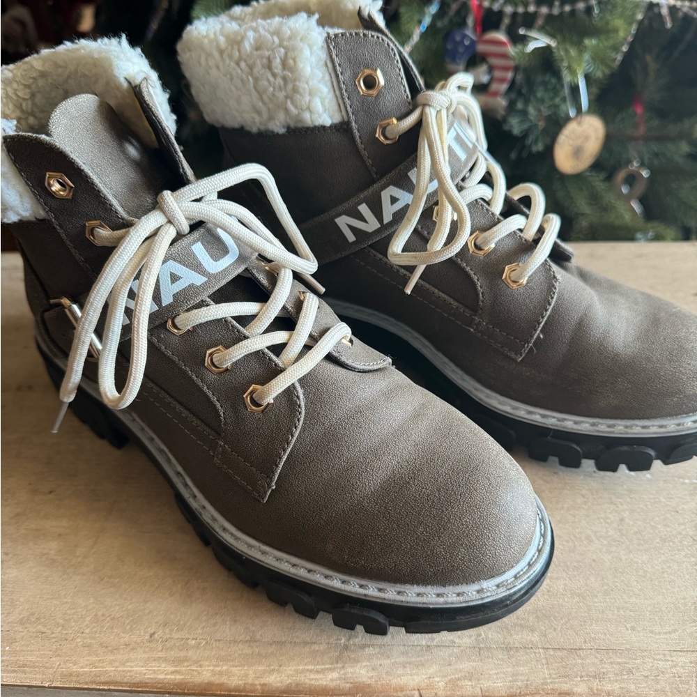 Nautica Boots Size 6 1/2